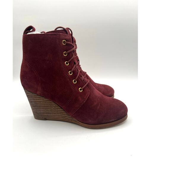 Diba Blake Suede 2.5" Wedge Zip Bootie Burgundy Womens Size 7M - Picture 2 of 10